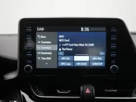 Toyota C-HR thumbnail 30