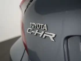 Toyota C-HR thumbnail 10