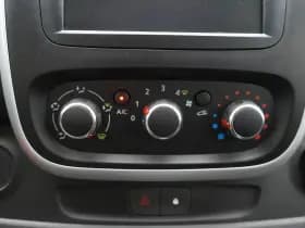 Renault Trafic thumbnail 26