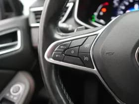 Renault Clio thumbnail 23