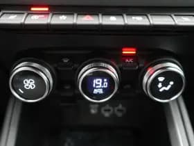 Renault Clio thumbnail 30