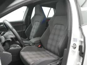 Volkswagen Golf thumbnail 12