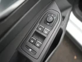 Volkswagen Golf thumbnail 18