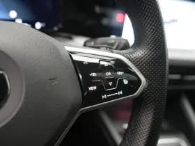 Volkswagen Golf thumbnail 20