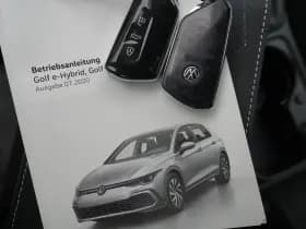 Volkswagen Golf thumbnail 41