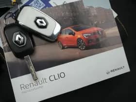 Renault Clio thumbnail 32