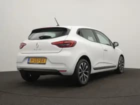 Renault Clio thumbnail 6