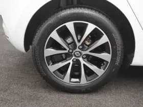 Renault Clio thumbnail 7
