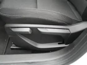 Renault Clio thumbnail 12