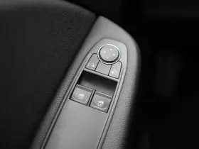 Renault Clio thumbnail 19