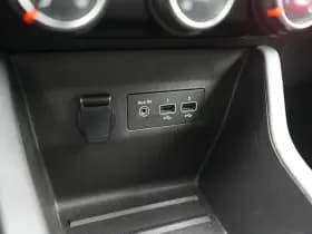 Renault Clio thumbnail 22