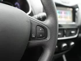 Renault Clio thumbnail 16