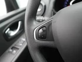 Renault Clio thumbnail 17