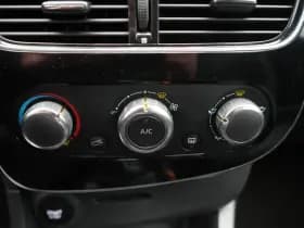 Renault Clio thumbnail 25
