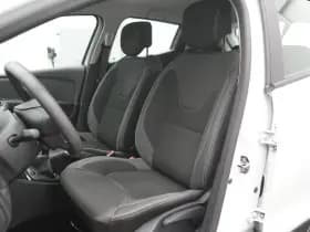 Renault Clio thumbnail 9