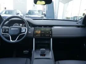 Land Rover Discovery Sport thumbnail 4