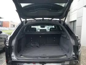Land Rover Range Rover Velar thumbnail 29