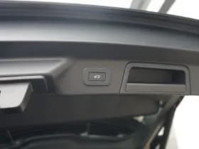 Land Rover Range Rover Velar thumbnail 30