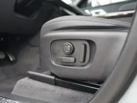 Land Rover Range Rover Velar thumbnail 17
