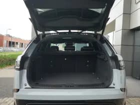 Land Rover Range Rover Velar thumbnail 28