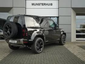 Land Rover Defender thumbnail 2