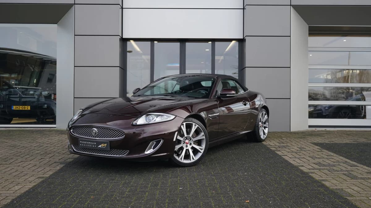 Jaguar XK — foto 1