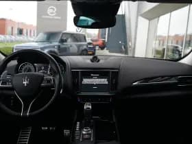 Maserati Levante thumbnail 4
