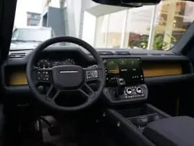 Land Rover Defender thumbnail 15