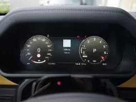 Land Rover Defender thumbnail 21