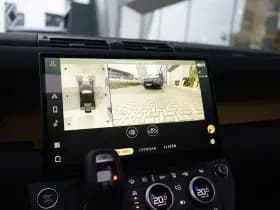 Land Rover Defender thumbnail 24