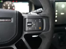 Land Rover Defender thumbnail 22
