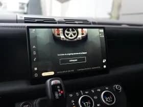 Land Rover Defender thumbnail 27
