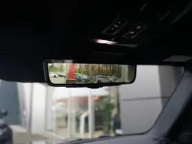 Land Rover Defender thumbnail 29