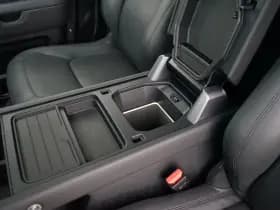 Land Rover Defender thumbnail 30
