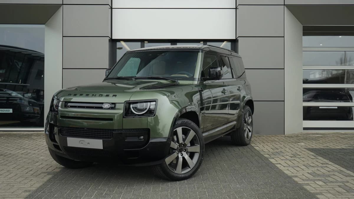 Land Rover Defender — foto 1