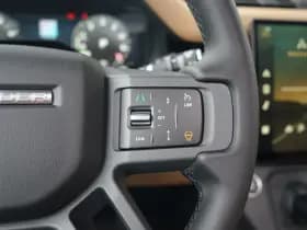 Land Rover Defender thumbnail 21