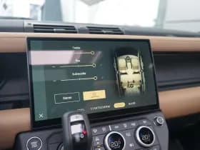 Land Rover Defender thumbnail 26