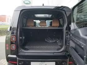 Land Rover Defender thumbnail 32
