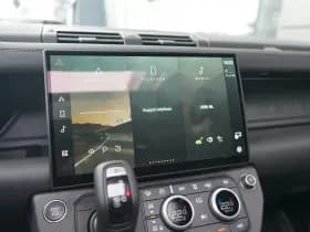 Land Rover Defender thumbnail 22
