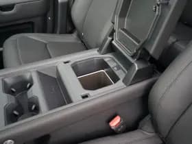 Land Rover Defender thumbnail 28