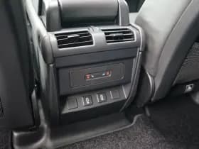 Land Rover Defender thumbnail 29