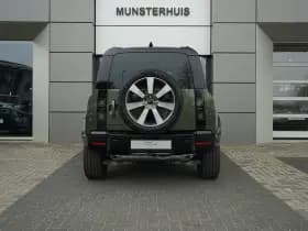 Land Rover Defender thumbnail 7