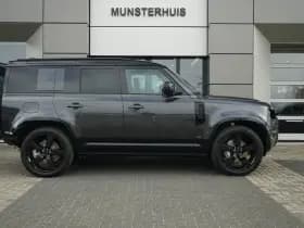 Land Rover Defender thumbnail 11