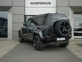 Land Rover Defender thumbnail 14