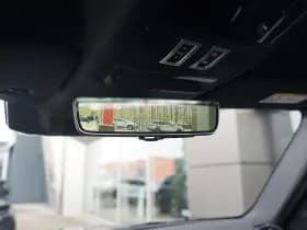 Land Rover Defender thumbnail 28
