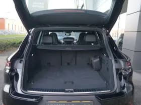 Porsche Cayenne thumbnail 27