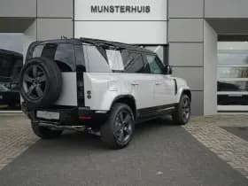 Land Rover Defender thumbnail 2