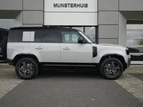 Land Rover Defender thumbnail 11