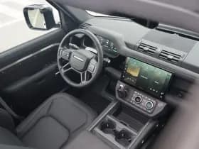 Land Rover Defender thumbnail 12