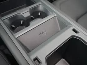 Land Rover Defender thumbnail 26